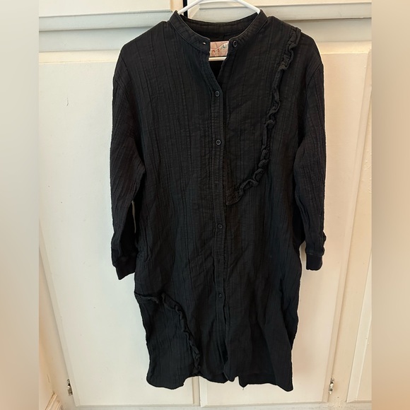 Black Button-Up Dress with Ruffle Detail - Picture 1 of 3